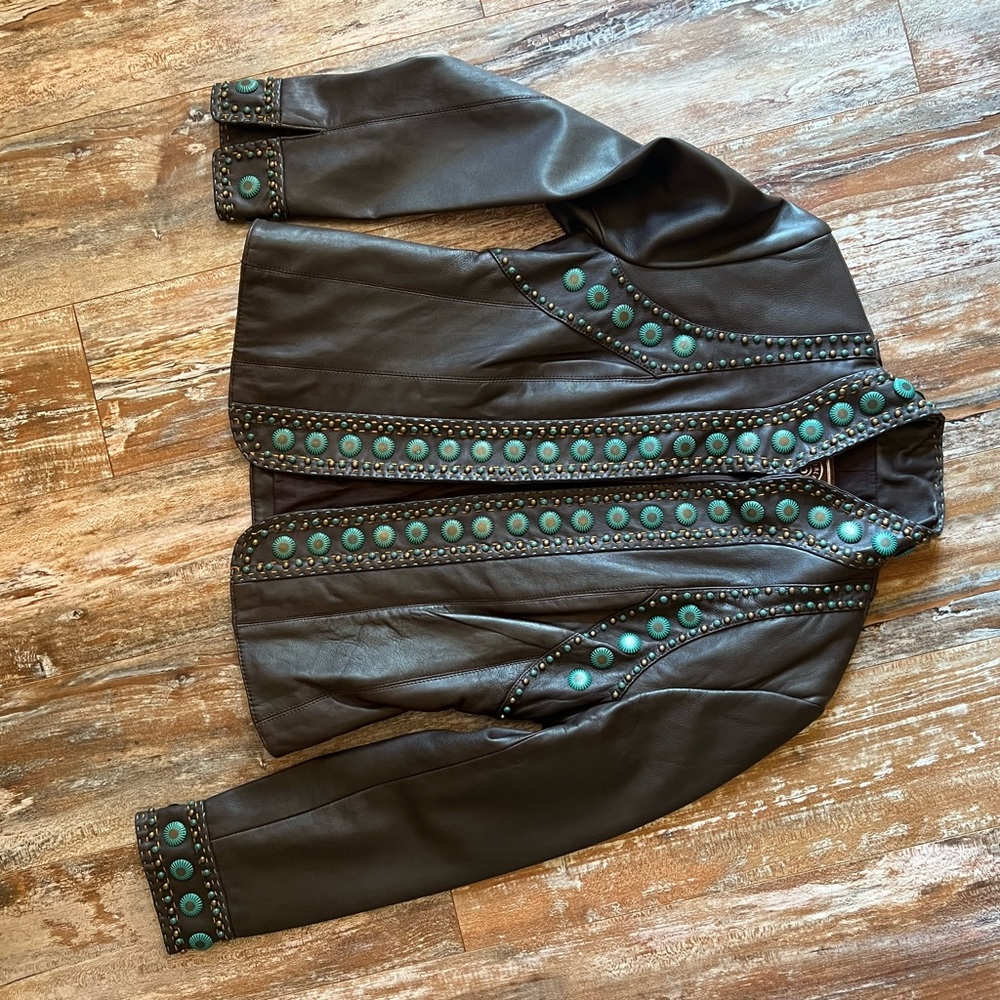 Double D Ranch - Brown Leather / Turqoise Copper Buttons - XS